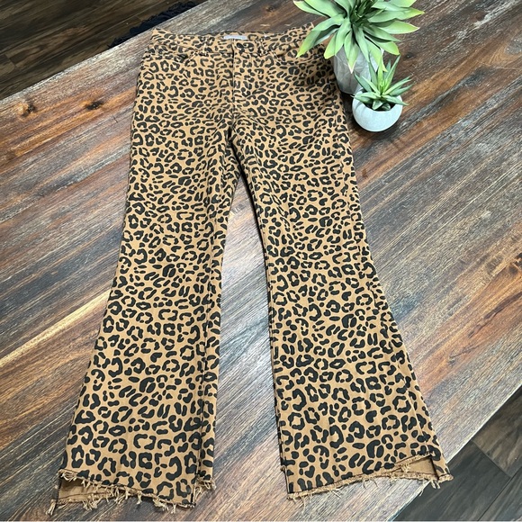 Bridget Crop High Rise Bootcut Jaguar Leopard Print Distressed Jean 26 - Picture 4 of 16